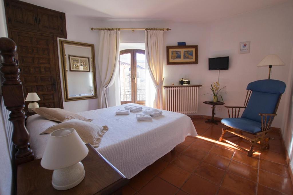 Hostal Meson Casa De Guzman Santo Domingo De Silos Kültér fotó