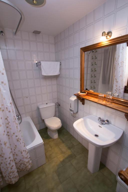 Hostal Meson Casa De Guzman Santo Domingo De Silos Szoba fotó