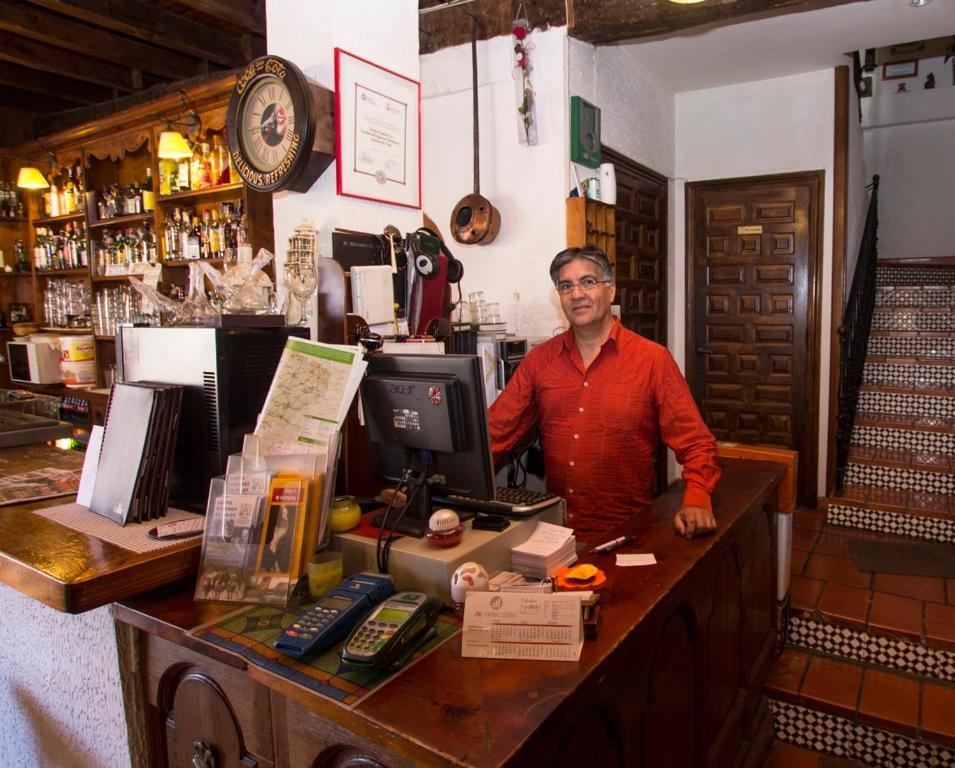 Hostal Meson Casa De Guzman Santo Domingo De Silos Kültér fotó